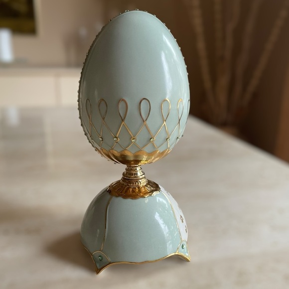 Ardleigh Elliott "Kitten Dreams" Musical Egg-Shaped Collector Edition - Heirloom - Picture 7 of 12